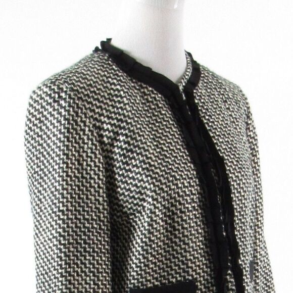 Isaac Mizrahi white long sleeve jacket 8 - Picture 4 of 8